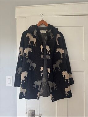 Field flower drassage horse sweater